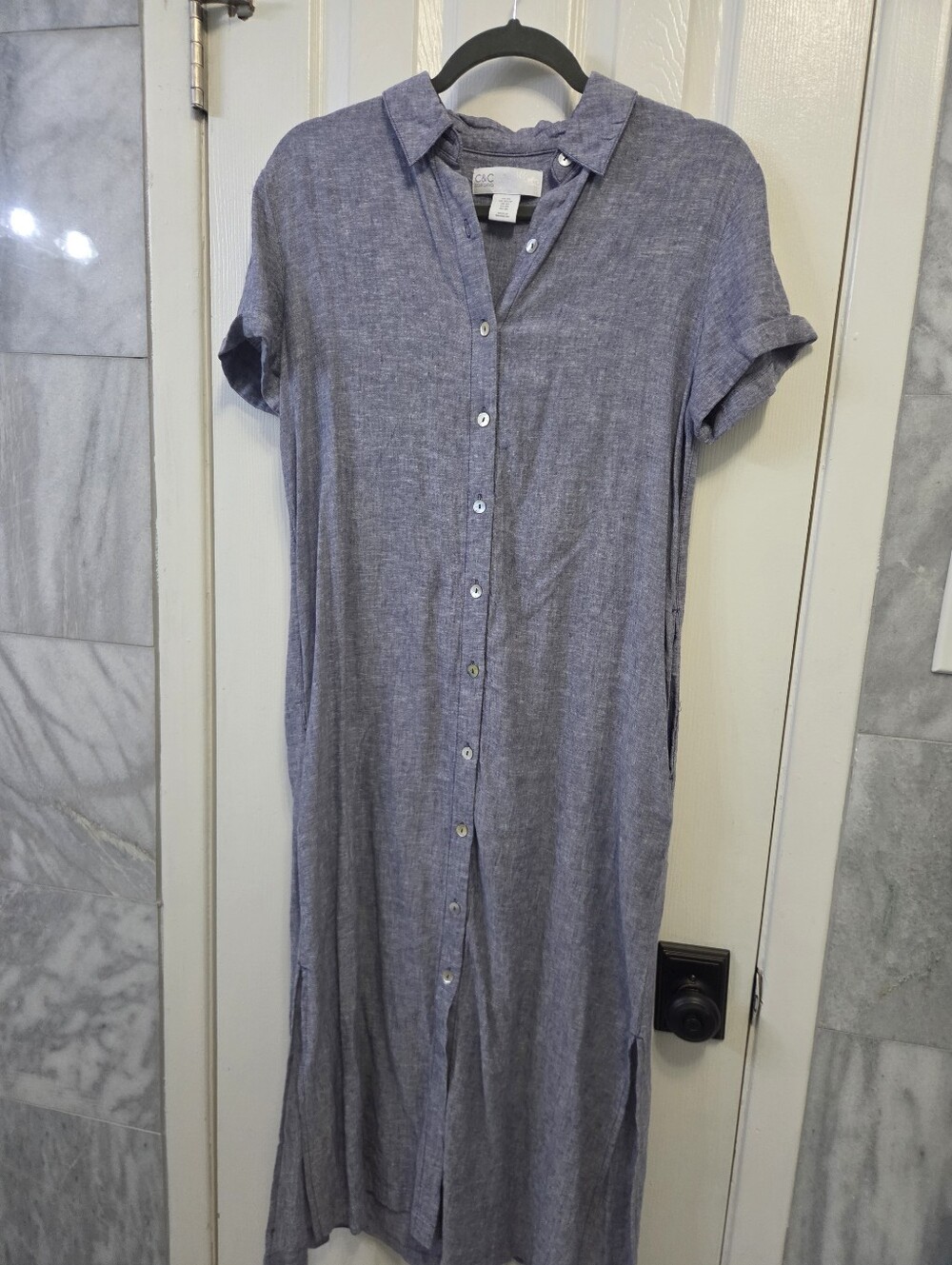 C&C California Chambray Button-Front Maxi Dress in Light Blue